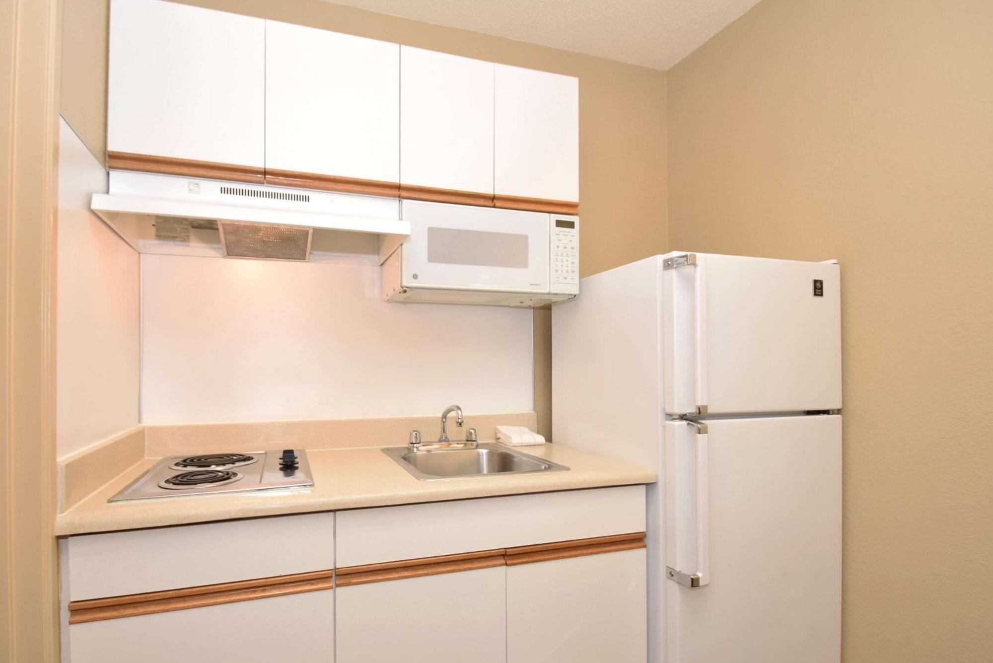 Extended Stay America Select Suites - Durham - University - Ivy Creek Blvd Bagian luar foto