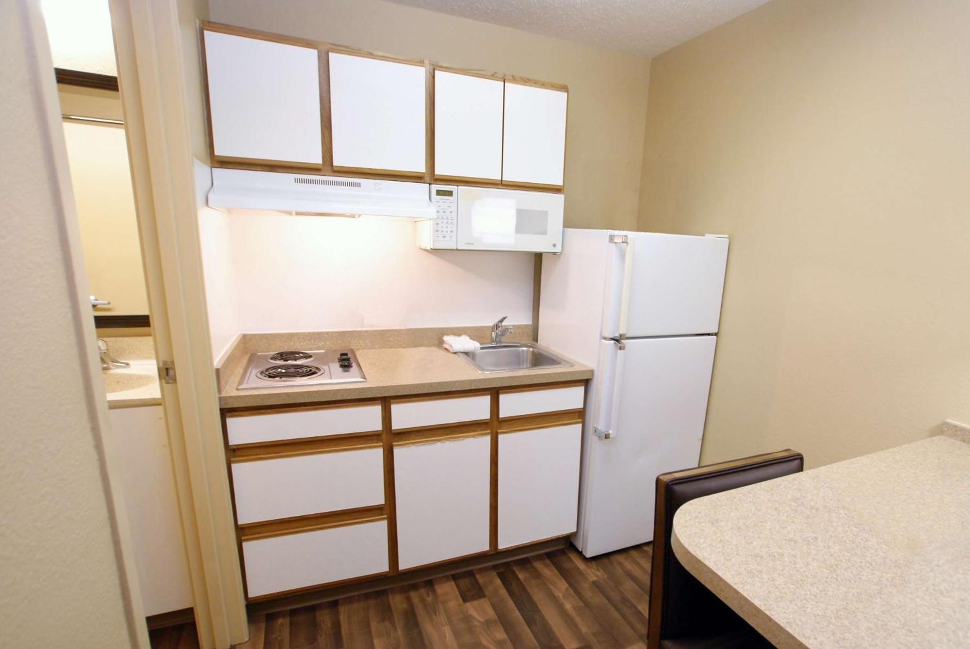Extended Stay America Select Suites - Durham - University - Ivy Creek Blvd Bagian luar foto