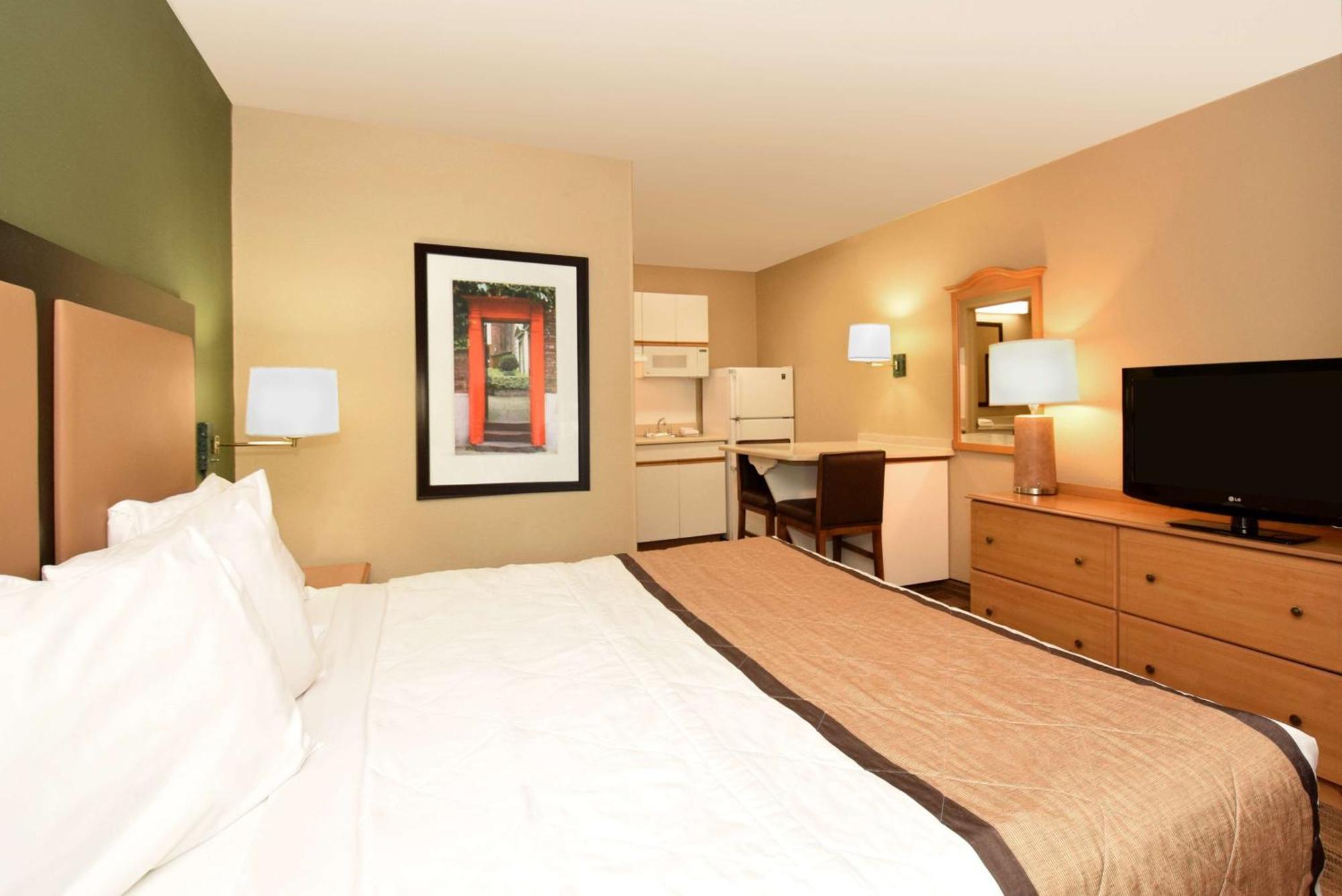 Extended Stay America Select Suites - Durham - University - Ivy Creek Blvd Bagian luar foto