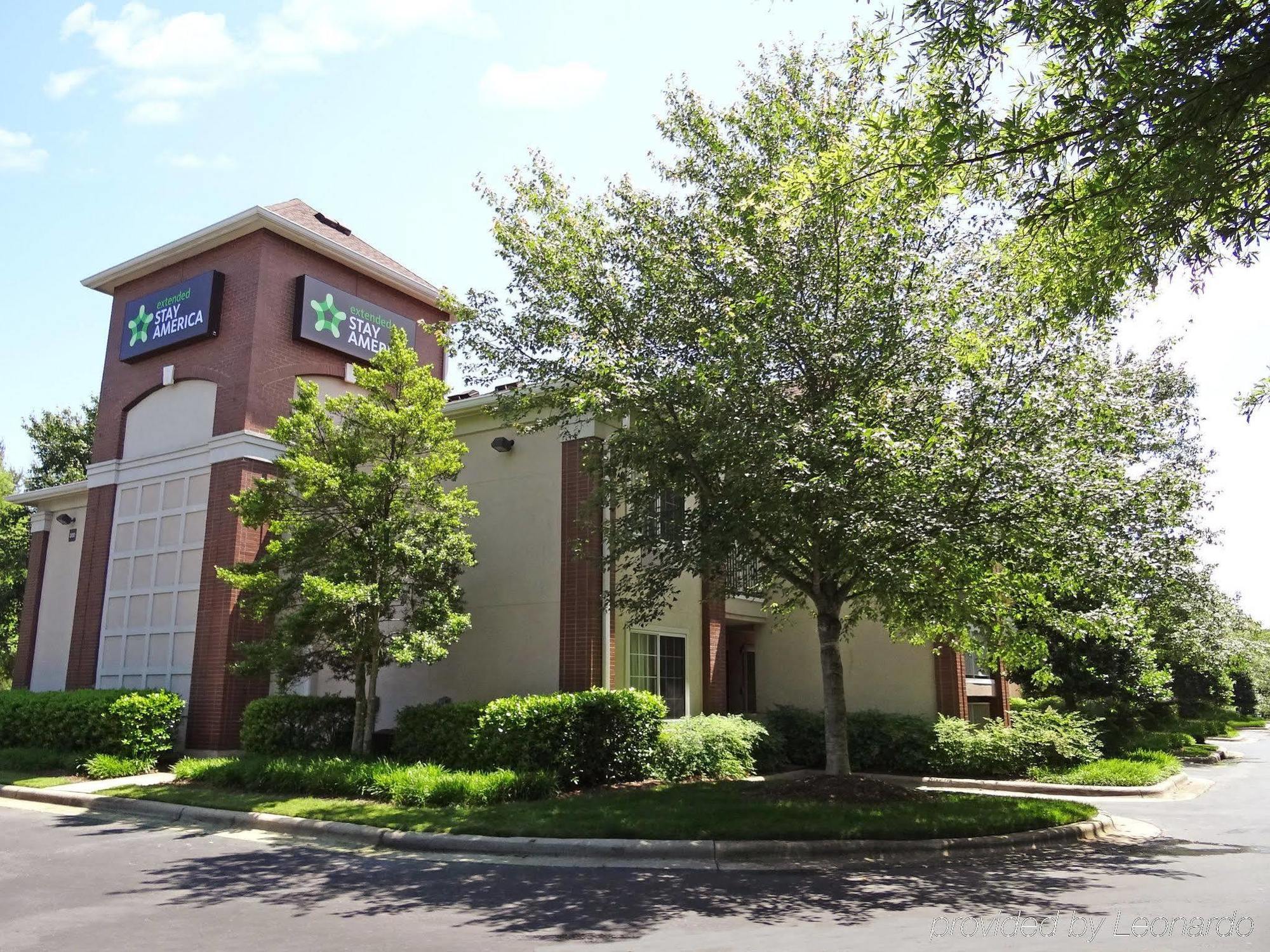 Extended Stay America Select Suites - Durham - University - Ivy Creek Blvd Bagian luar foto