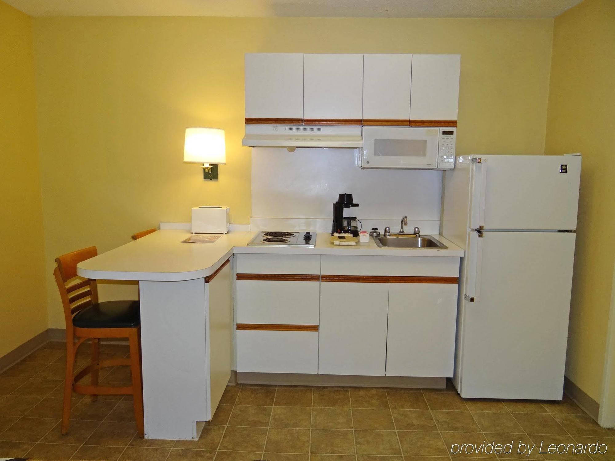 Extended Stay America Select Suites - Durham - University - Ivy Creek Blvd Bagian luar foto