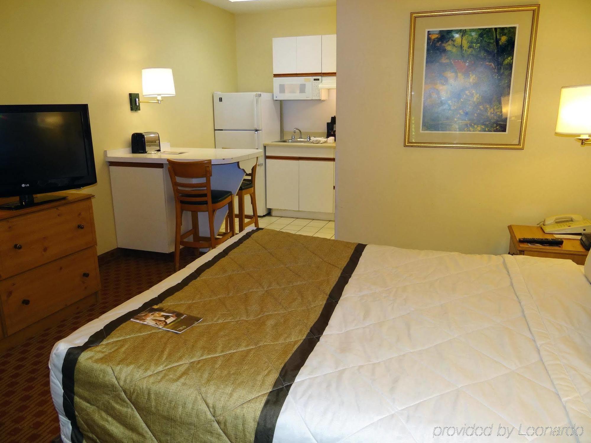 Extended Stay America Select Suites - Durham - University - Ivy Creek Blvd Bagian luar foto