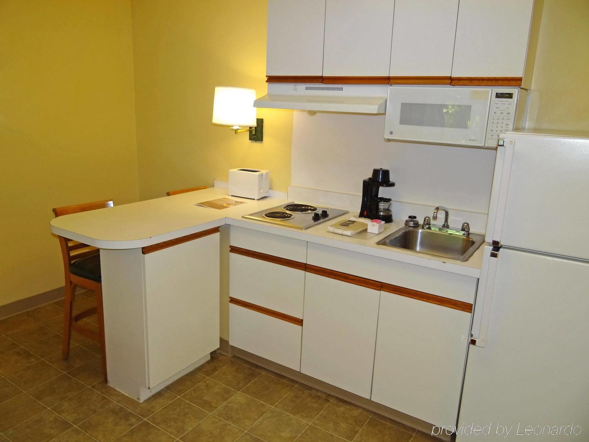 Extended Stay America Select Suites - Durham - University - Ivy Creek Blvd Bagian luar foto