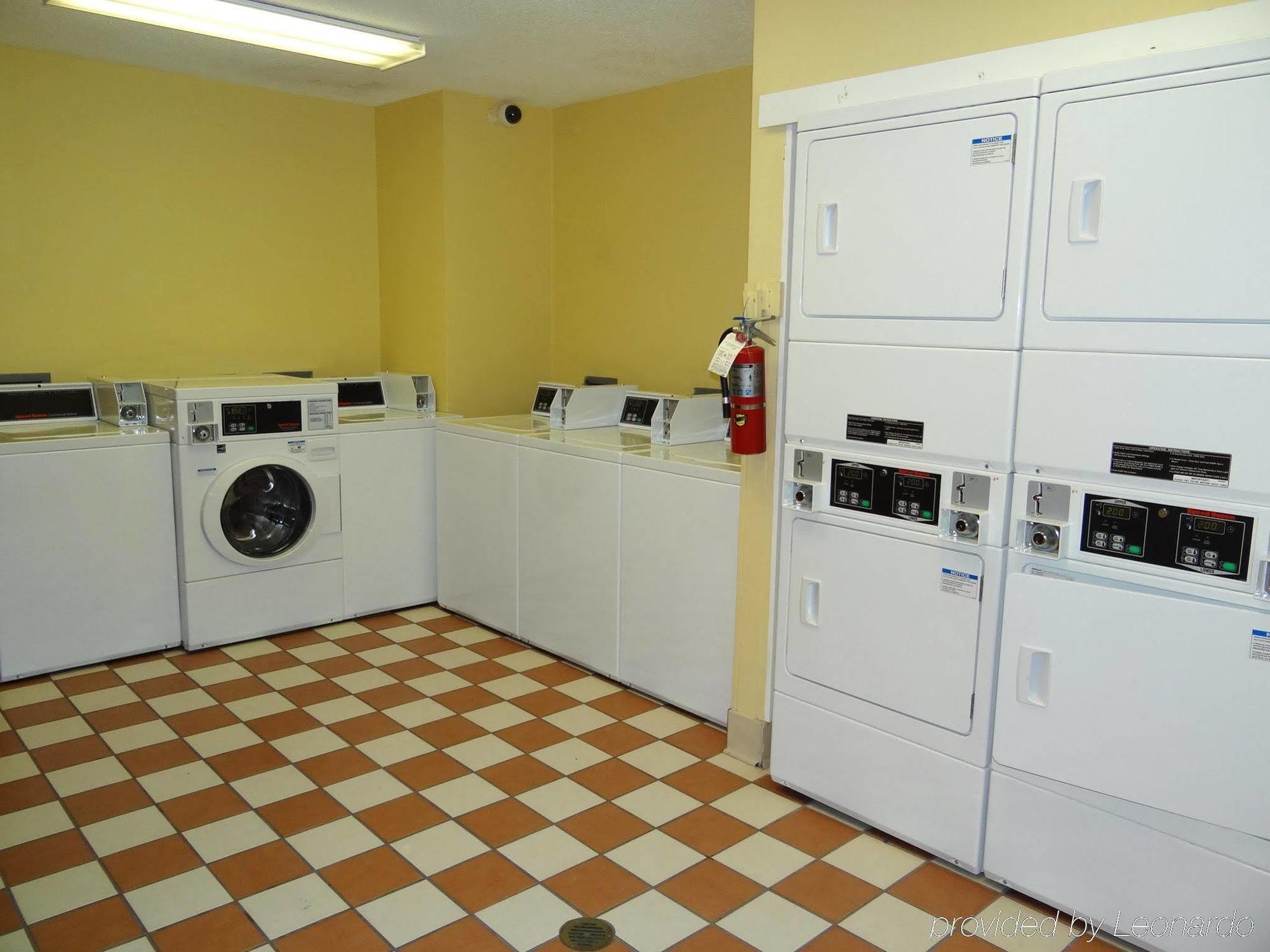 Extended Stay America Select Suites - Durham - University - Ivy Creek Blvd Bagian luar foto